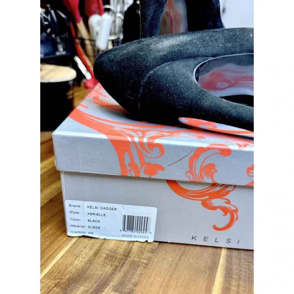 Kelsi Dagger Shoes Size 8M, Abrielle Black Suede, Stock Number A12 Heels.